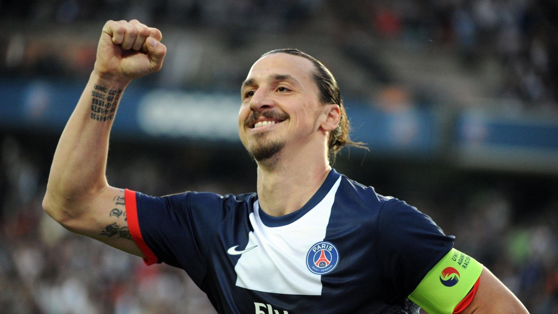 欧冠淘汰赛之夜，布伦森刷新纪录，当篮球与足球的星光在凌晨交汇