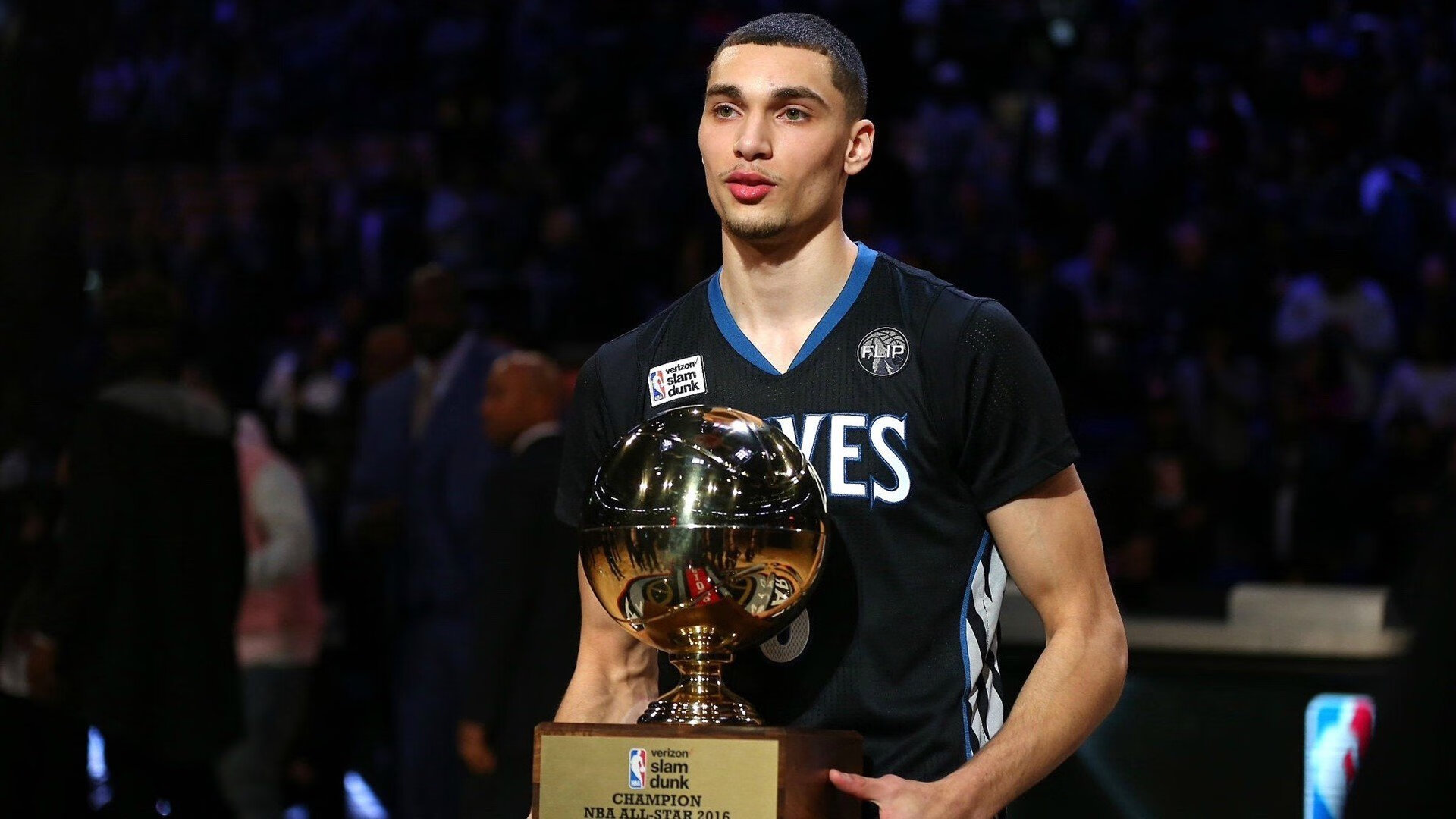 当达拉斯的牛仔舞步踏过天山,篮球世界杯背后的地缘寓言