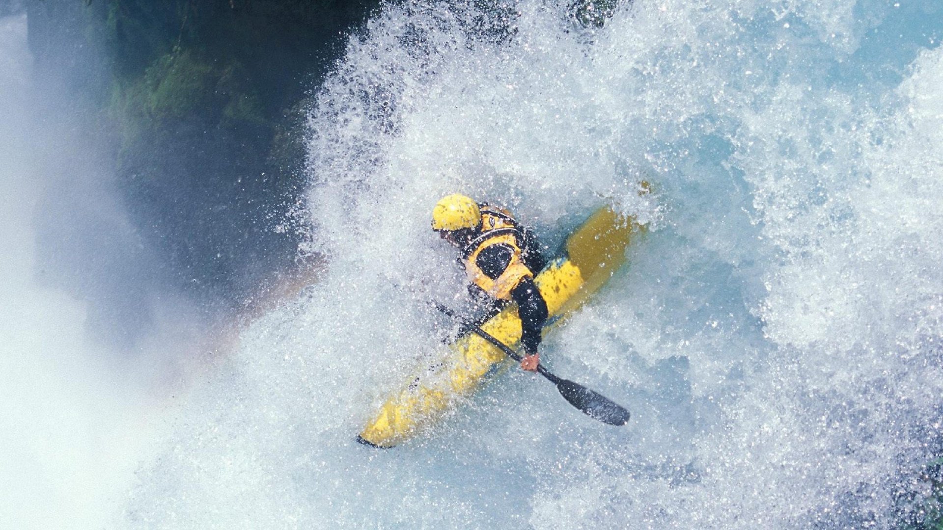 保罗连续得分拉开差距,火箭险胜广厦队,当老派成为最锋利的武器